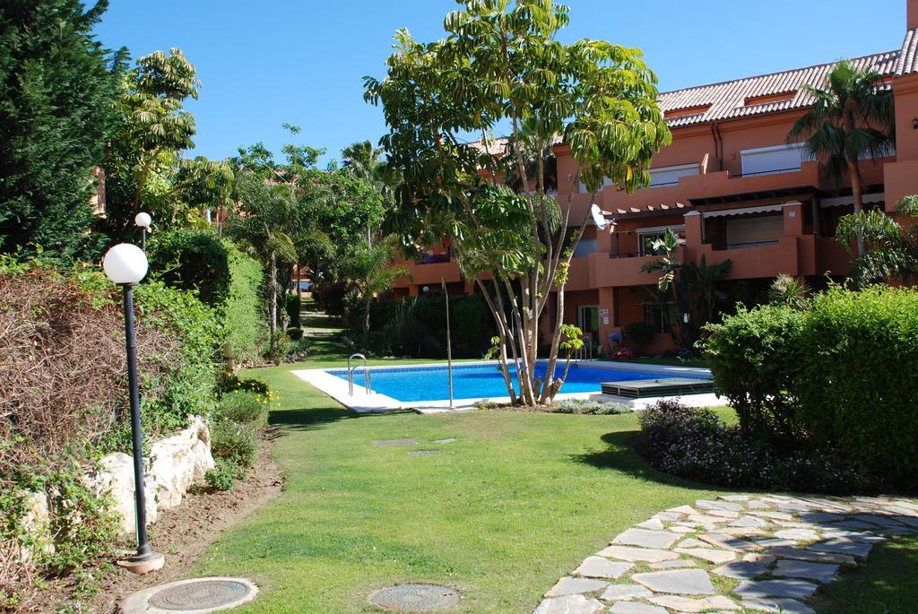 Estepona Marina Exterior photo